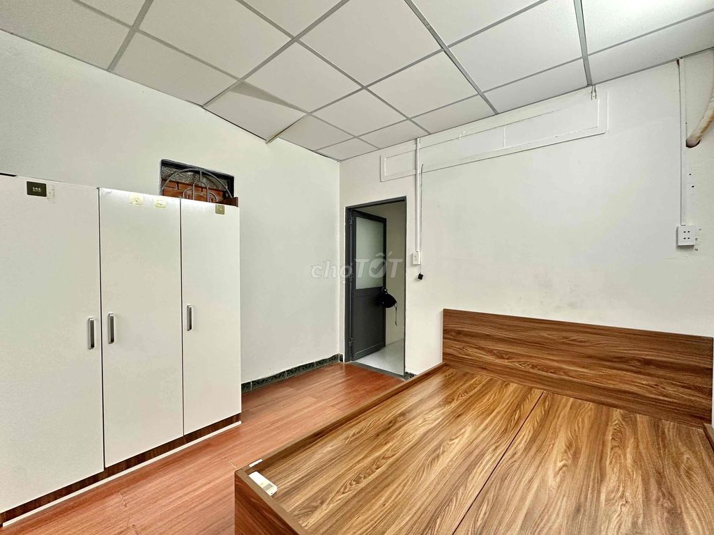 Rent the entire three bedrooms - 1 toilet at the seven-center-size-a-cube.