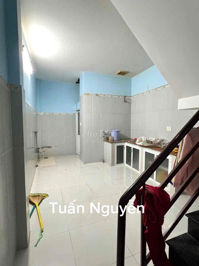 Rent Lê Văn Lương alley - 3 m7 x 14 meters - 4 bedroom - 4 toilets