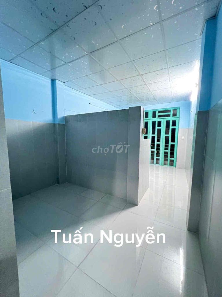 Rent Lê Văn Lương alley - 3 m7 x 14 meters - 4 bedroom - 4 toilets