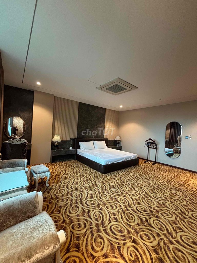 9 million a month for room 45 M2 / 30 M2 full interior at Nhà Bè incense competition