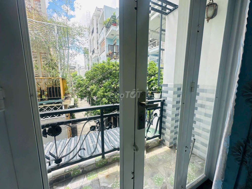 Rent an alley three bedrooms. Two Nguyễn Văn Khối-770. 9 Gò Vấp.