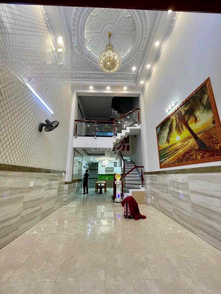 Rent 1319/ Lê Đức Thọ-7* 14 Gò Vấp 4 meters 18 meters 4 bedroom 5 car toilets parked