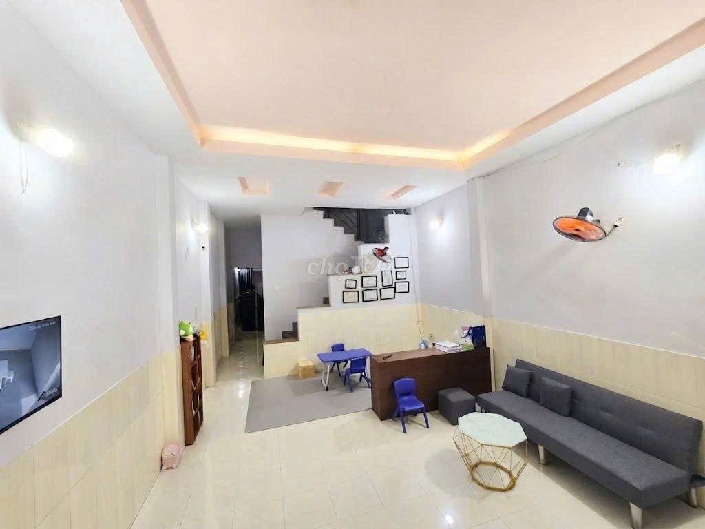 Rent a 1 st floor, 5th floor x17 số 9 street, Linh Tây
