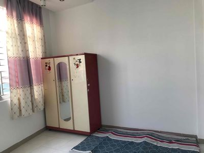 Nice room in the market of Quyou Tree, Amity.