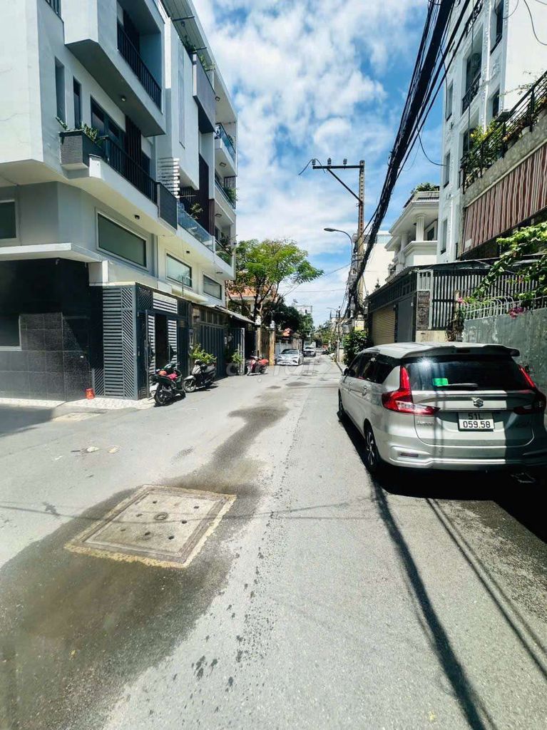 Rent a corner two a section of Dương Quảng Hàm-7-65 bedroom 6 toilets