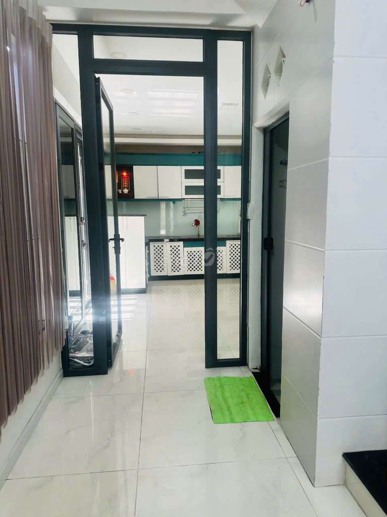 Rent a corner two a section of Dương Quảng Hàm-7-65 bedroom 6 toilets