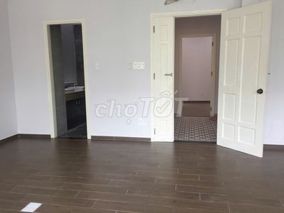 The villa at Phổ Quang Airport Airport: 8 X20 M ground vault 3 floors