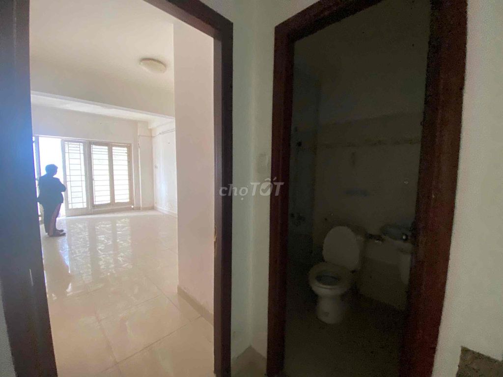 Rent Hoa Cau Phú Nhuận Phú Nhuận 60 m2 5 floors 25 million a month.