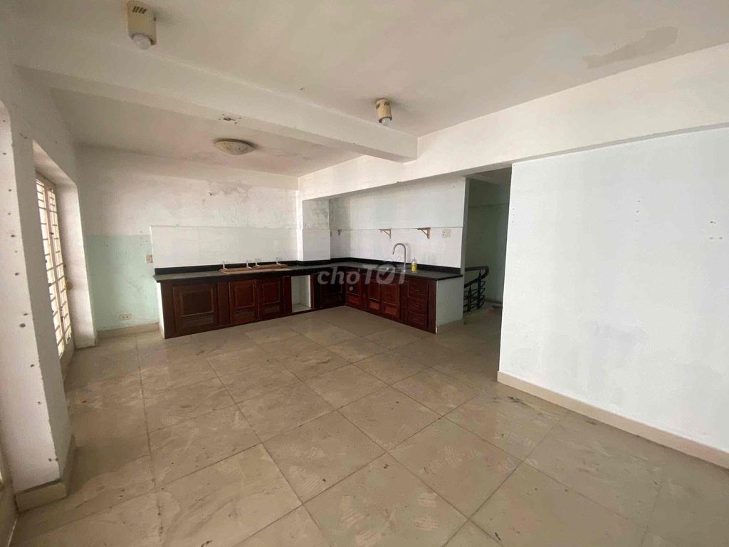 Rent Hoa Cau Phú Nhuận Phú Nhuận 60 m2 5 floors 25 million a month.