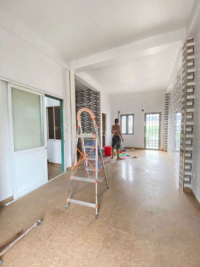 Renting Âu Cơ-Eleven - 21 million - 4 bedrooms - 4th and 4 stories.
