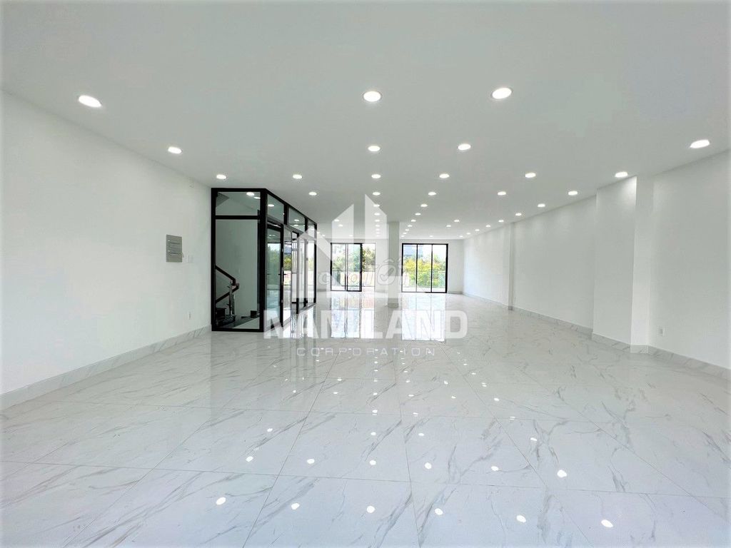 Rent a building that's 8 x 20 meters of 4 floors of 37 P. An Khánh. At 79 million a month.