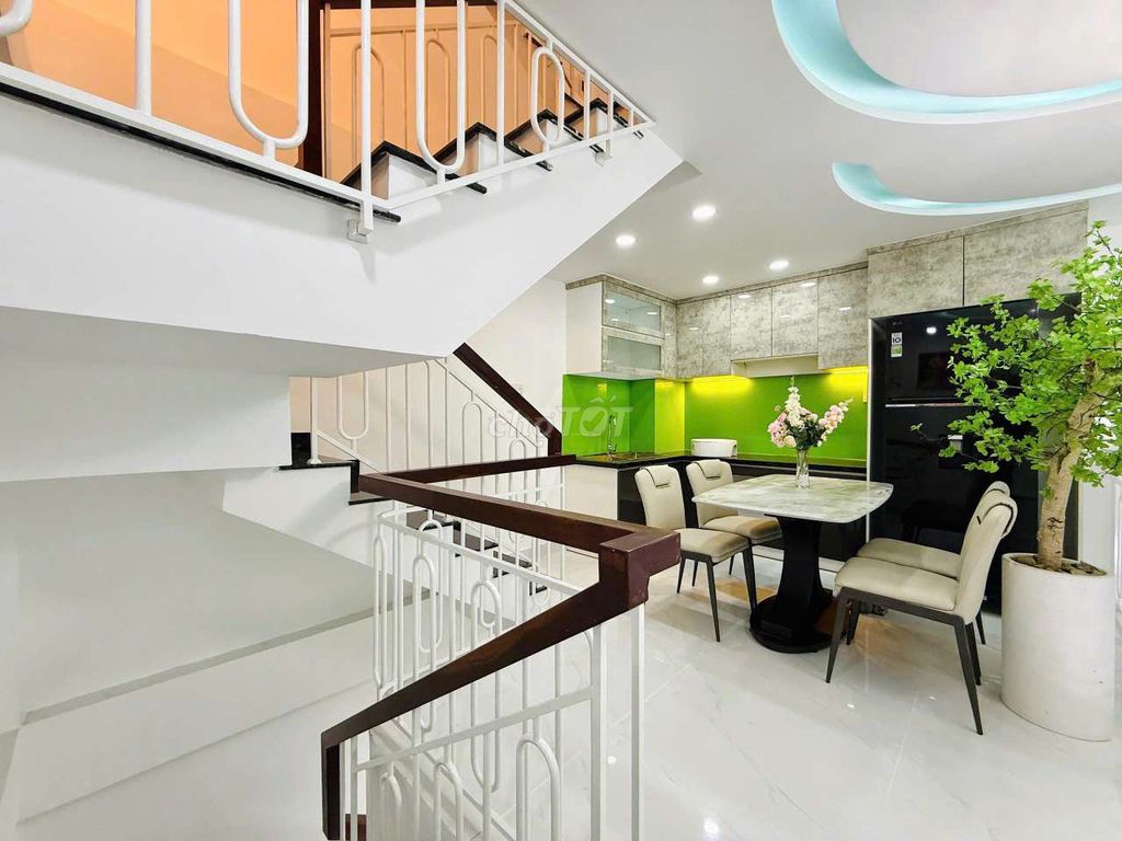 Rent the new one, two bedrooms, three interior toilets, Qq1107 8 Gò Vấp.