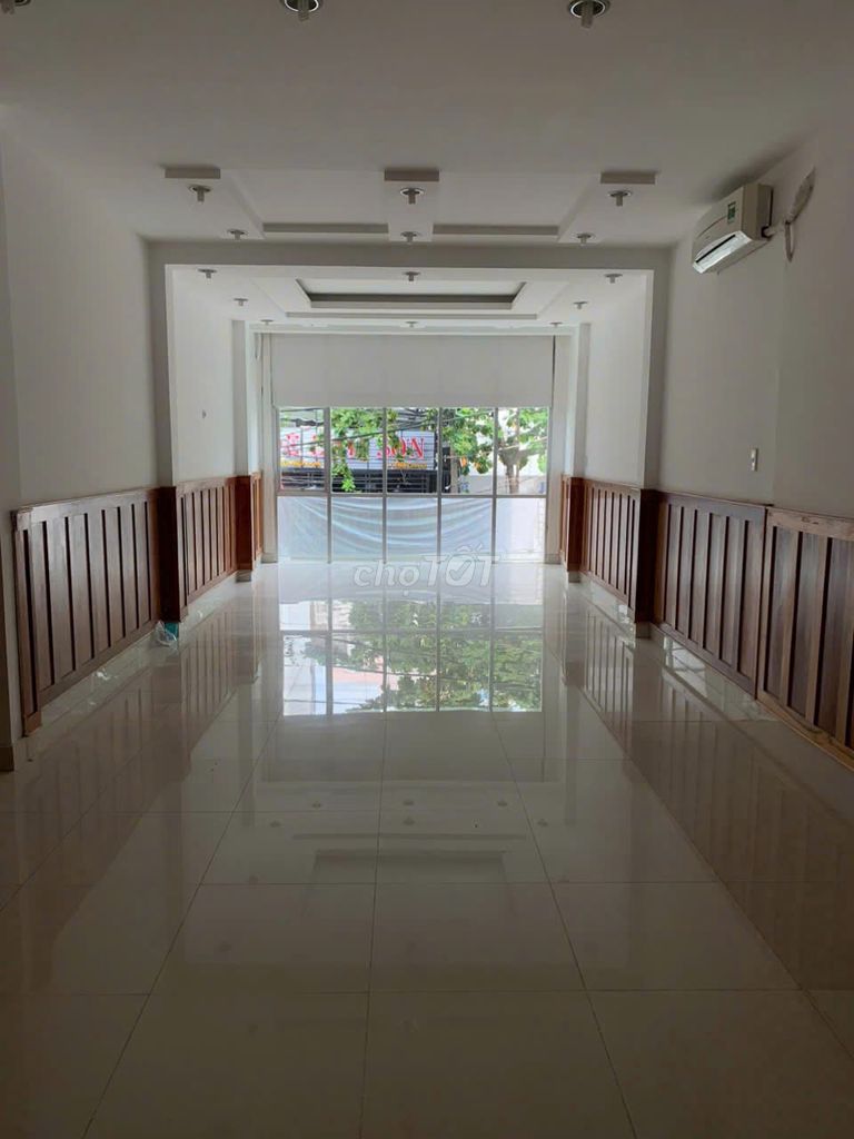 Rent 1 00 Aq1, Tân Bình - 4 stories, elevator - 40 million