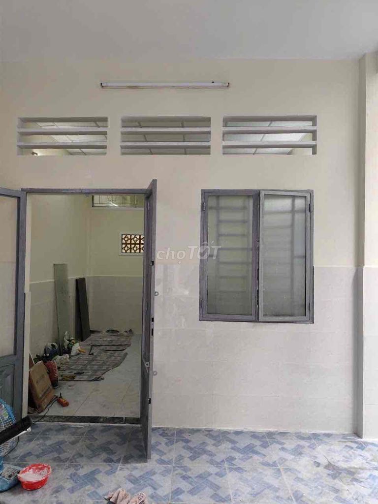 Rent a tqtok Phú Nhuận road car 100 meters 2