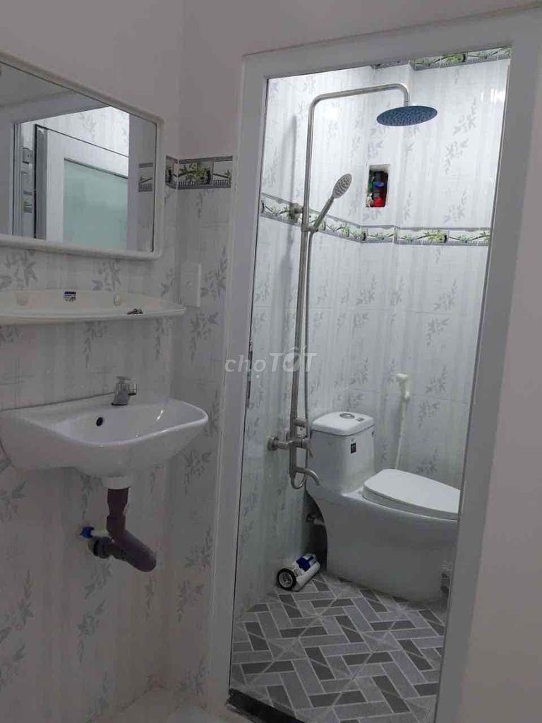 No more rents than 4 x 7 2 floors 2 bedroom 2 toilet 7 million