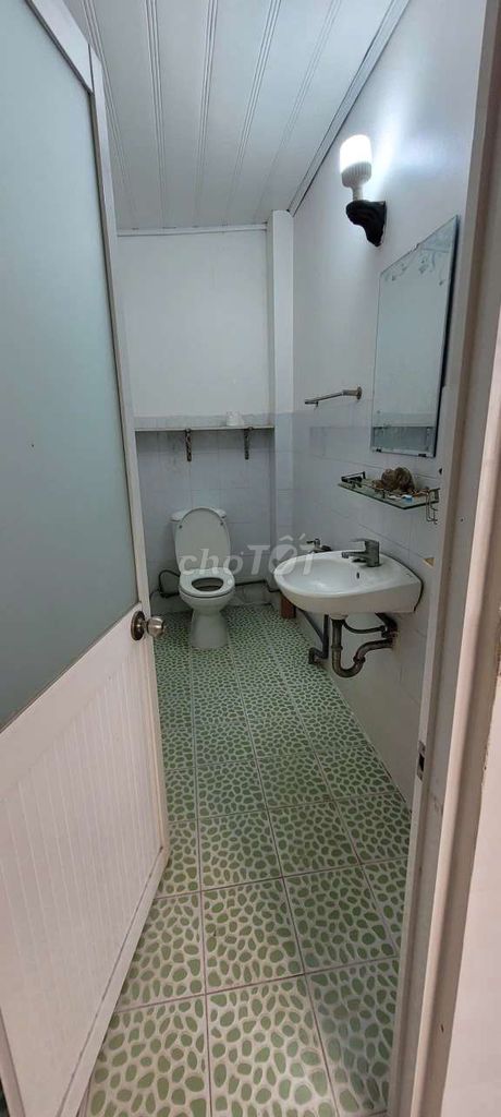 Rent the entire Huỳnh Tấn Phát alley, near the fittest.
