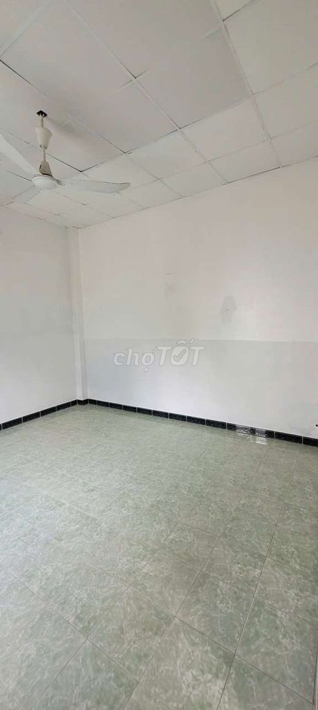 Rent the entire Huỳnh Tấn Phát alley, near the fittest.