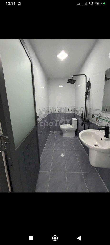 Nice new place. Two, four, bedroom three with new Ken.