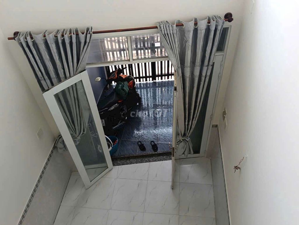 House - Clean - two bedrooms. Two 7 million cold-helves.