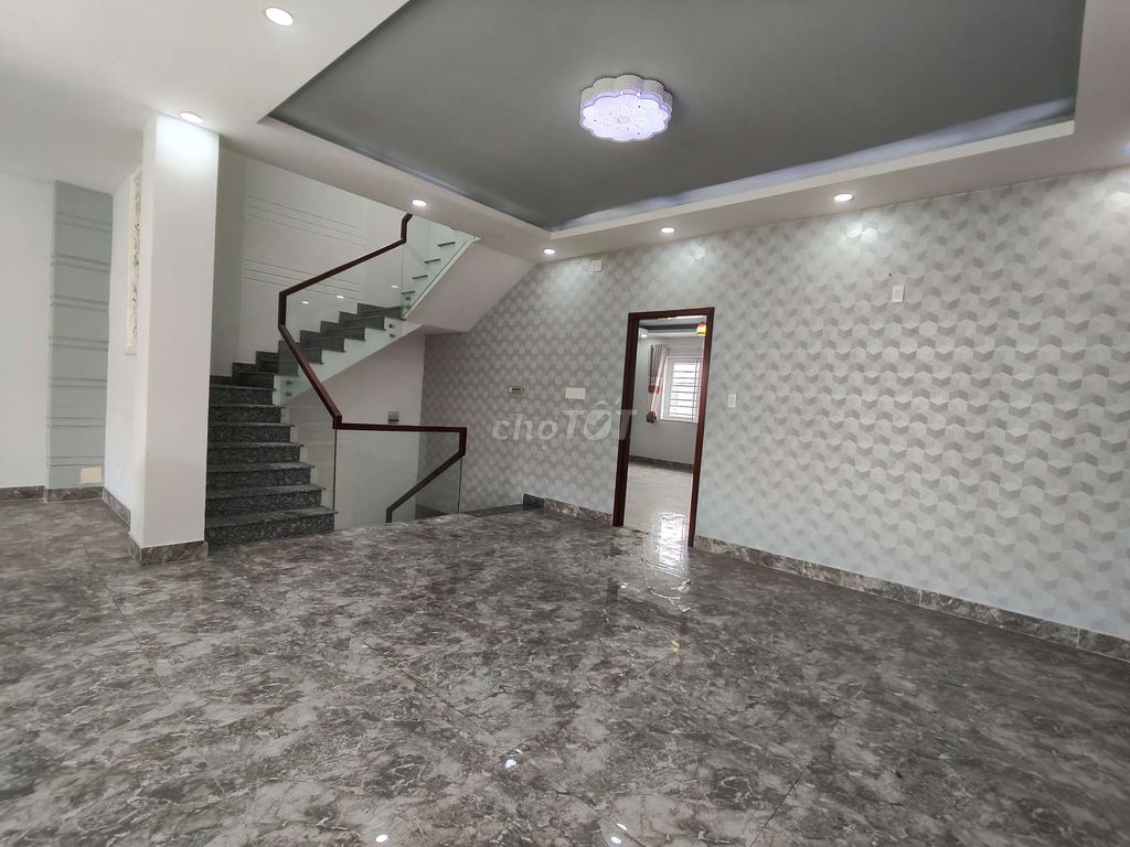 Trần Trọng Cung villa area 825 M 6 bedrooms