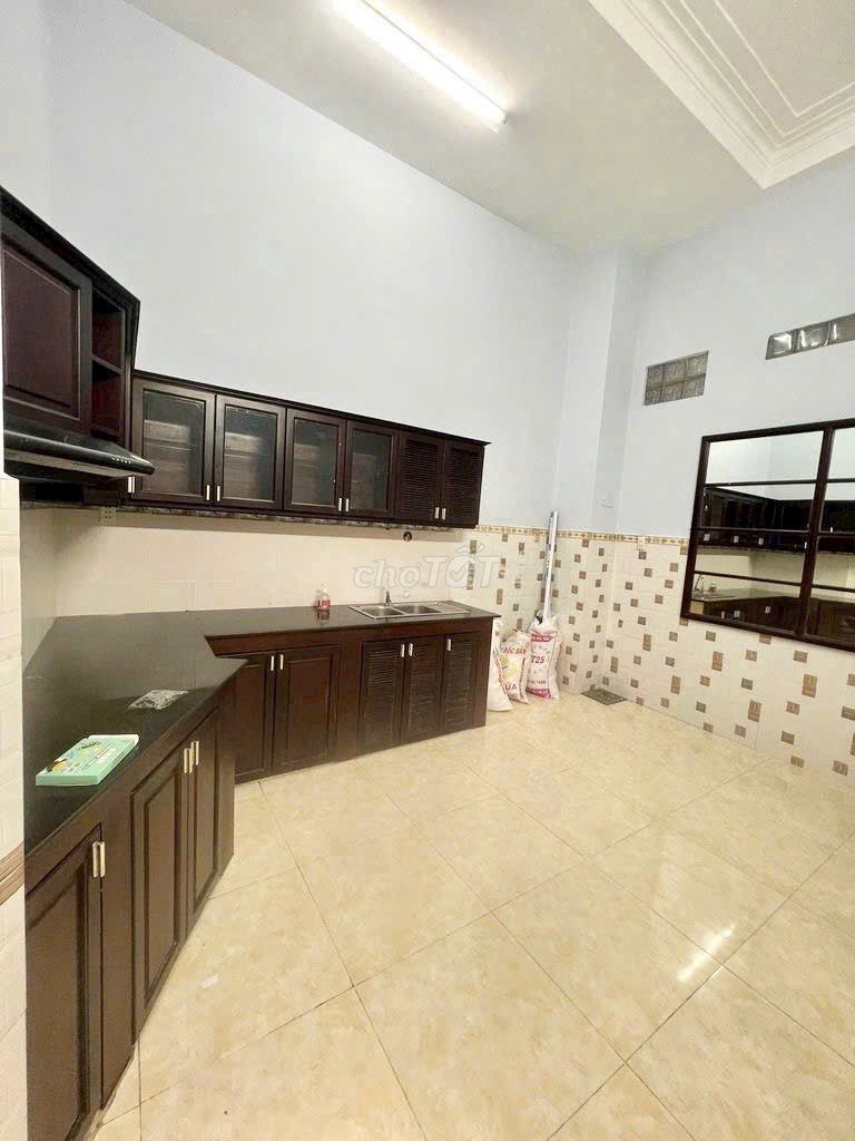 Renting a four-by-two-twenty house, two floors.