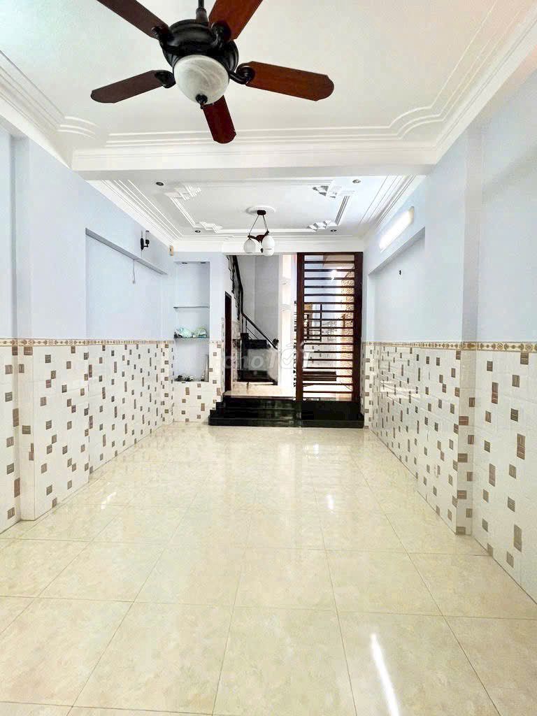 Renting a four-by-two-twenty house, two floors.