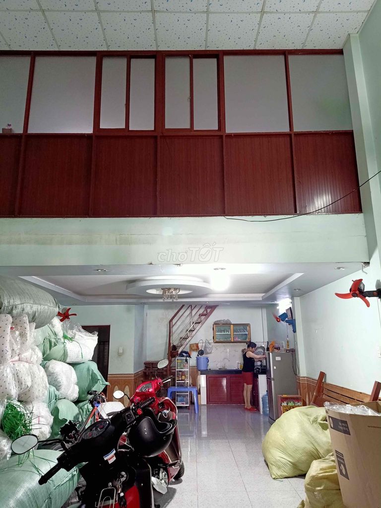 Hired for 6m 25 Lê Văn Khương