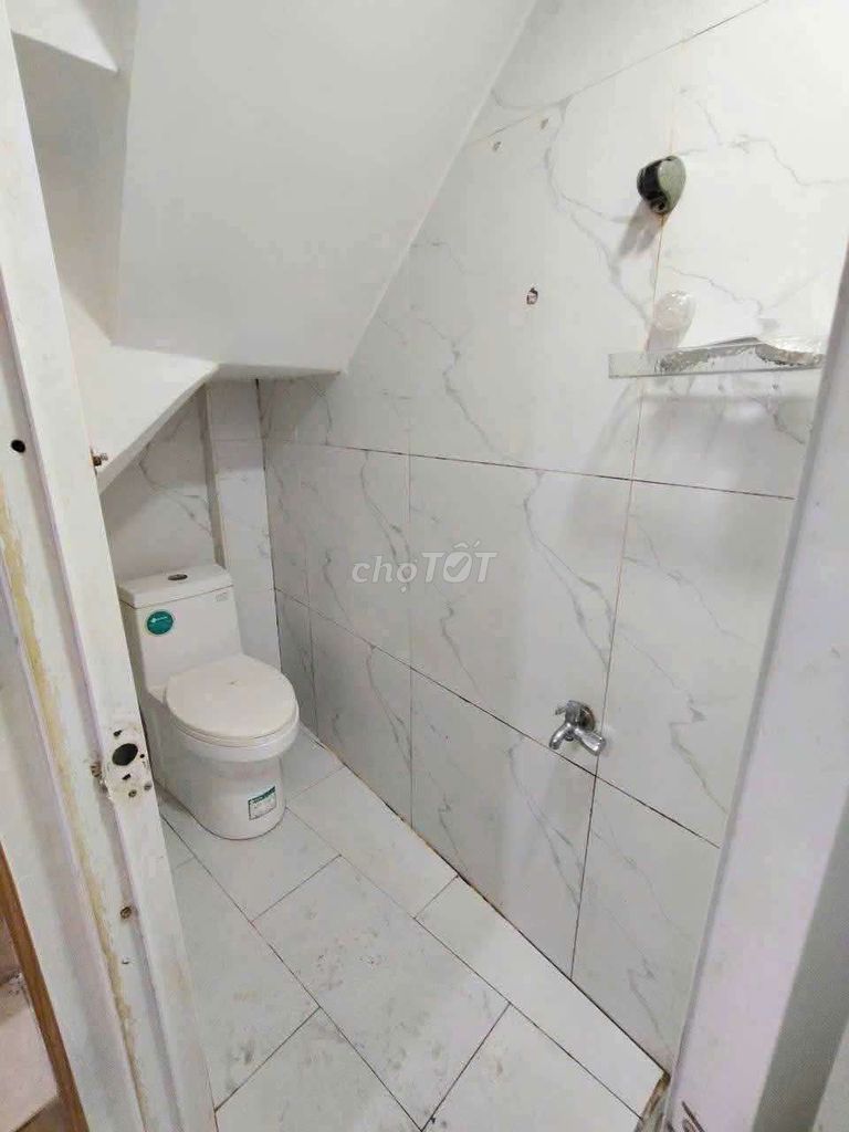 Rent for H3 G, one car, Nghĩa Thục District 5.