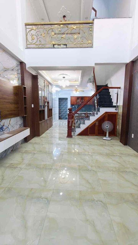 Near the vortician- 6 Linh Tây street 3rd floor building four bedrooms in the +vpct