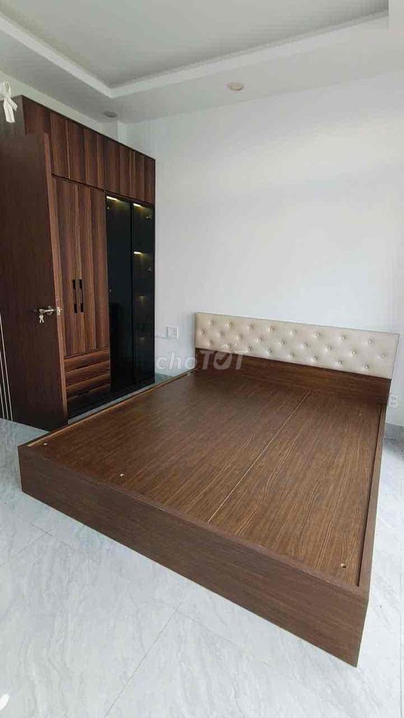 Near the vortician- 6 Linh Tây street 3rd floor building four bedrooms in the +vpct
