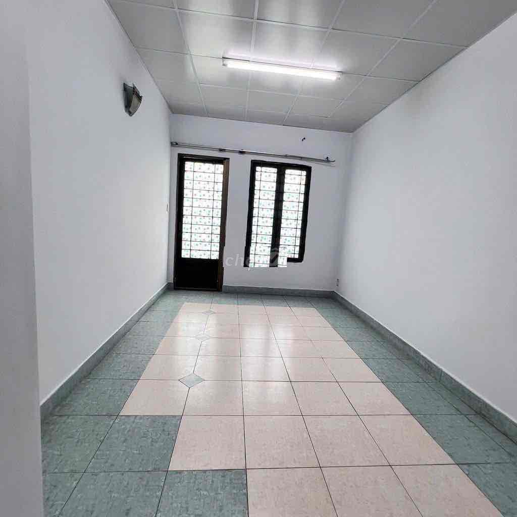 The garden house is on 11 Hiệp Bình Phước-- ql13 old 3 bedrooms 2 toilets