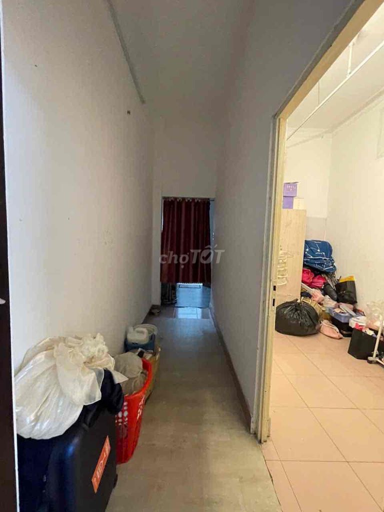 5 x 18, 1 floor, 4 bedroom, 12 meters.