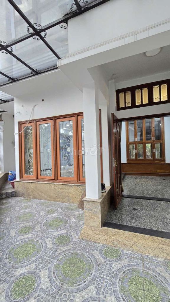 Rent two fronts of the haze area 8 x 15 1st floor 4th floor bedroom 3 ws