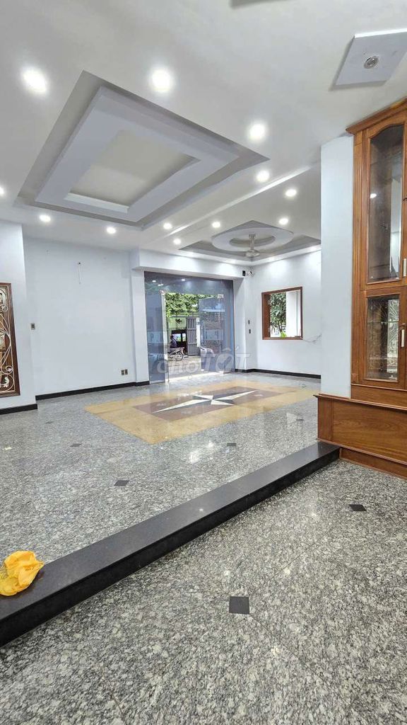 Rent two fronts of the haze area 8 x 15 1st floor 4th floor bedroom 3 ws