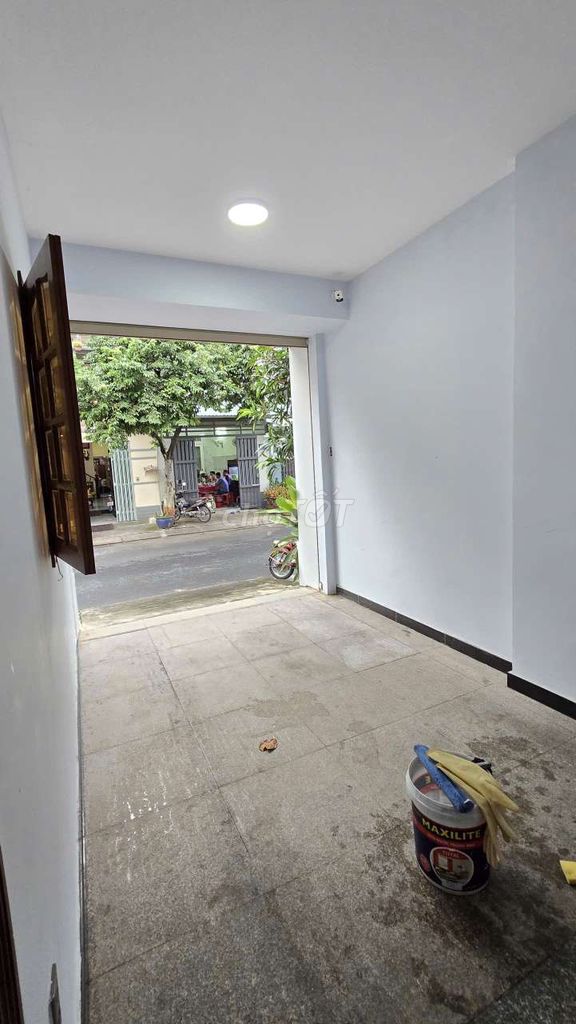 Rent two fronts of the haze area 8 x 15 1st floor 4th floor bedroom 3 ws