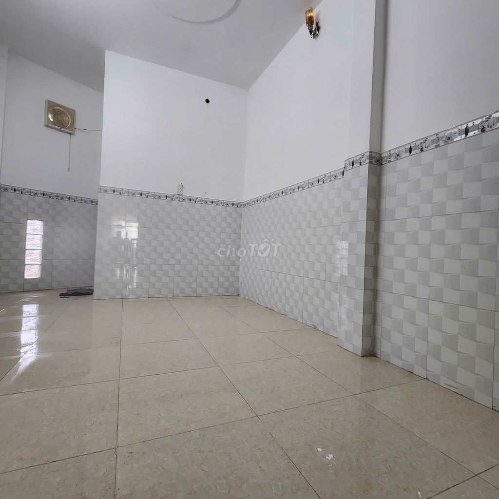 Rent for 691/Phạm Văn Chí, 717 7, District 6. 4 third floor bedroom 3 toilets - new house