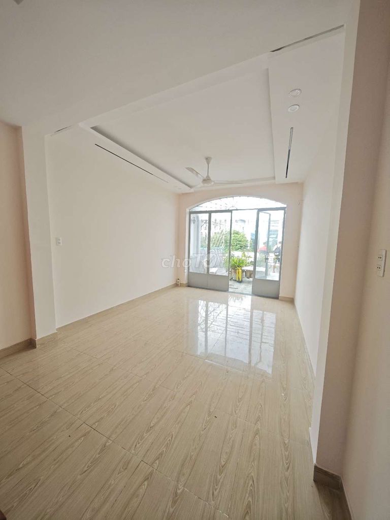 4 stories nice house - 6 bedrooms, 6 toilets - match vpty - 35 million