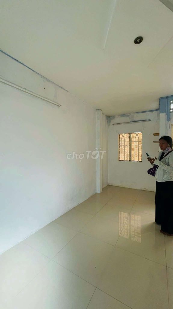 Let's rent the whole place.