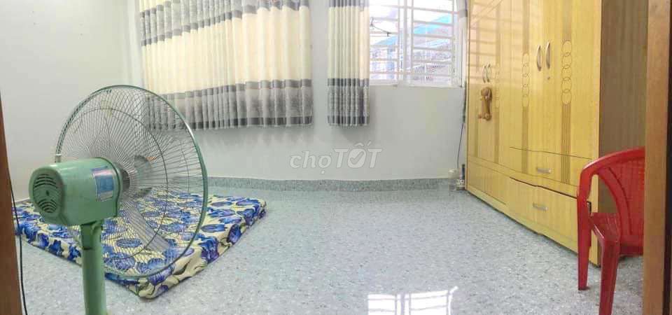 Rent a 4-meter front street at Thích Quảng Đức 5 m 5 m 3 bedroom 4 3 floor toilets