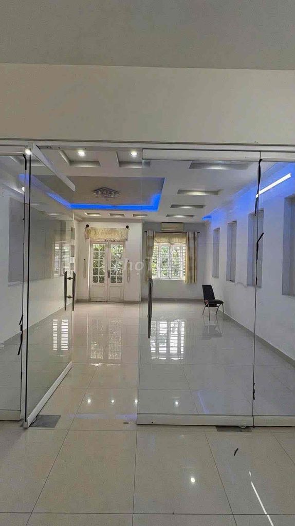 Rent a house in Ao Sen, Fire Name, full interior, 5 x 20 meters, 3/5 pieces.