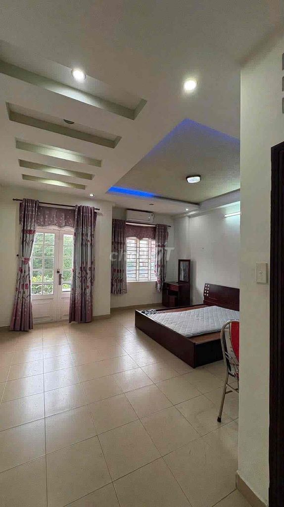 Rent a house in Ao Sen, Fire Name, full interior, 5 x 20 meters, 3/5 pieces.