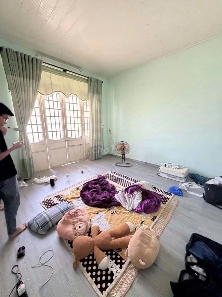 House 1 level 2 p sleeps in the alley 281 Lý Thường Kiệt, Mount T of them cost 9 million a month