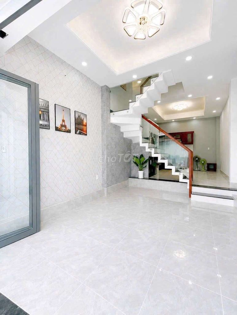 Rent the Lê Đức Thọ P Business Front. 4 x 11 m) 4 bedroom 3 toilets