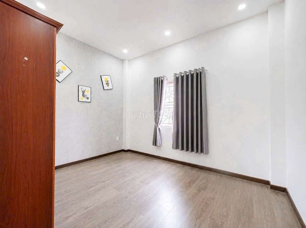 Rent the Lê Đức Thọ P Business Front. 4 x 11 m) 4 bedroom 3 toilets