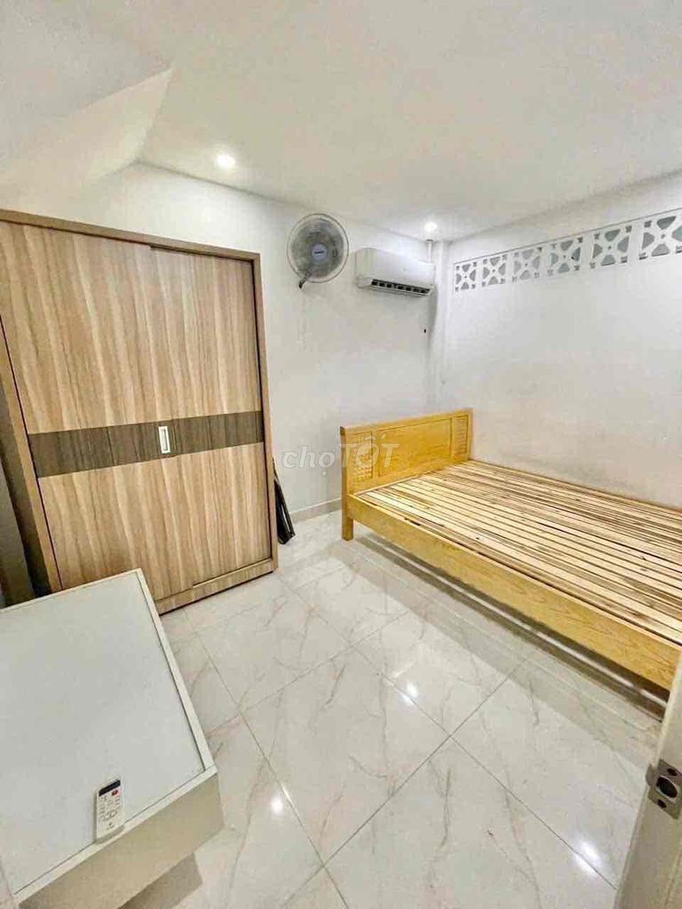 60 meters2, two stories rent, alley, Quang Trung, 1894 11 Gò Vấp 8 million less.