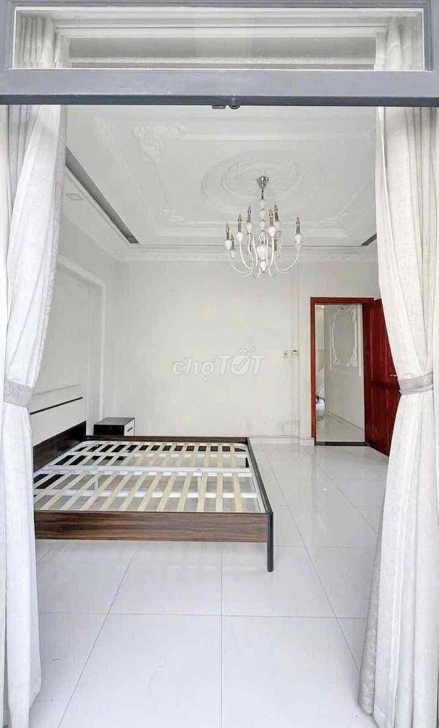 The 4th Classiciary Bedroom 5 7 x12 mmc Lê Thị Chợ District 7