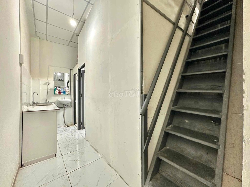 Rent the whole house. Three bedrooms, seven straight.