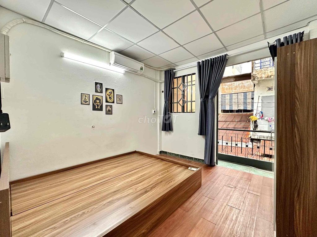 Rent the whole house. Three bedrooms, seven straight.