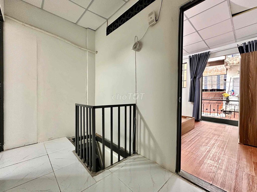 Rent the whole house. Three bedrooms, seven straight.