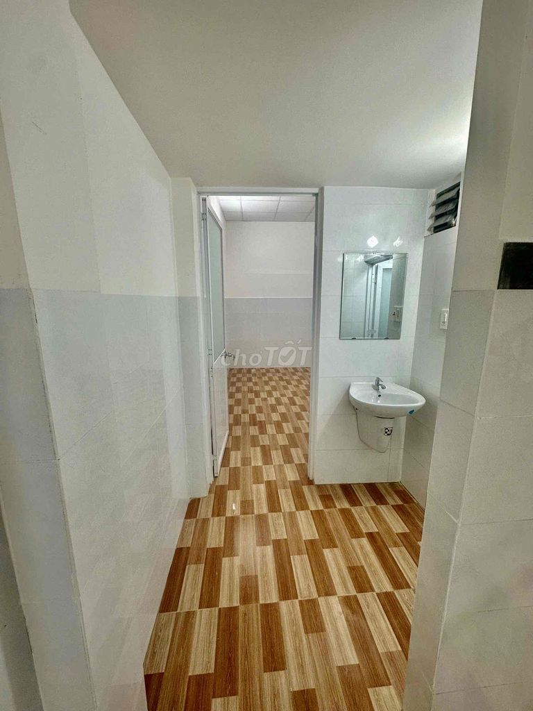 4 x20 mphm (2 bedroom 2 toilet) 5 meters down. 1/ Trường Chinh. Tân Phú